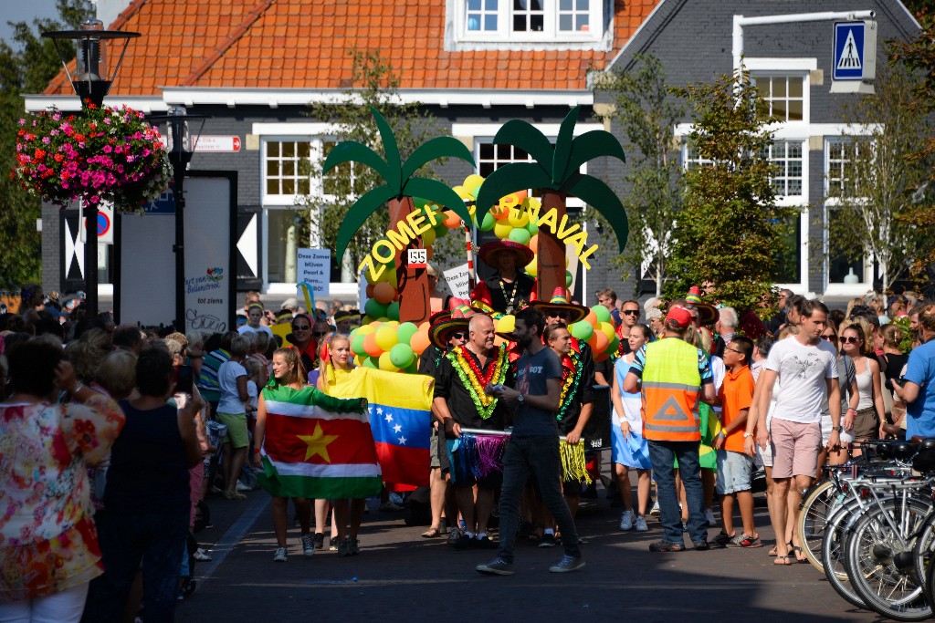 ../Images/Zomercarnaval Noordwijkerhout 023.jpg